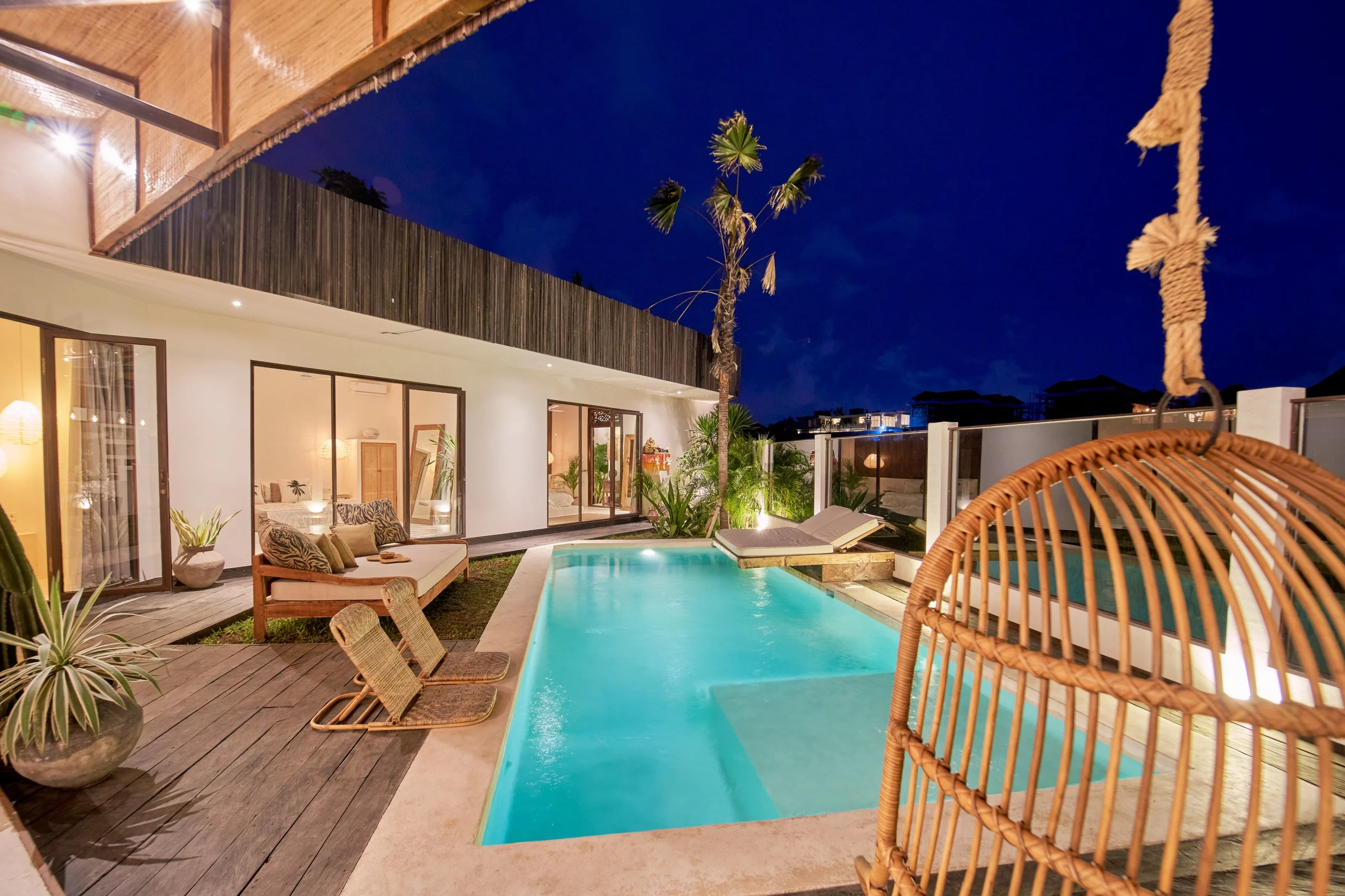 THE MODERN TROPICAL 3 BEDROOM VILLA FOR SALE LEASEHOLD IN UMALAS BE-484 